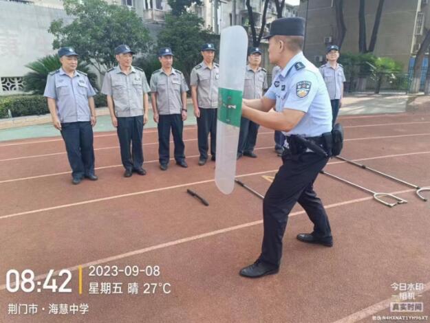 獵鷹護(hù)航秋季開學(xué)，強(qiáng)化駐校保安員培訓(xùn)